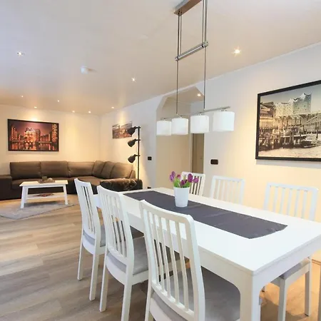 Holiday home Weisse Hoehen -ferienhaus, Dibbersen Bei Hamburg *
