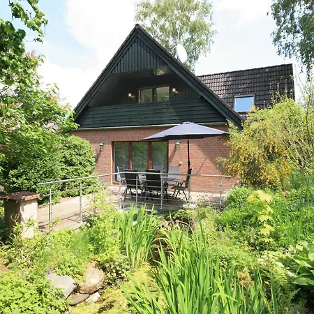 Weisse Hoehen -ferienhaus, Dibbersen Bei Hamburg بيت للعطل *